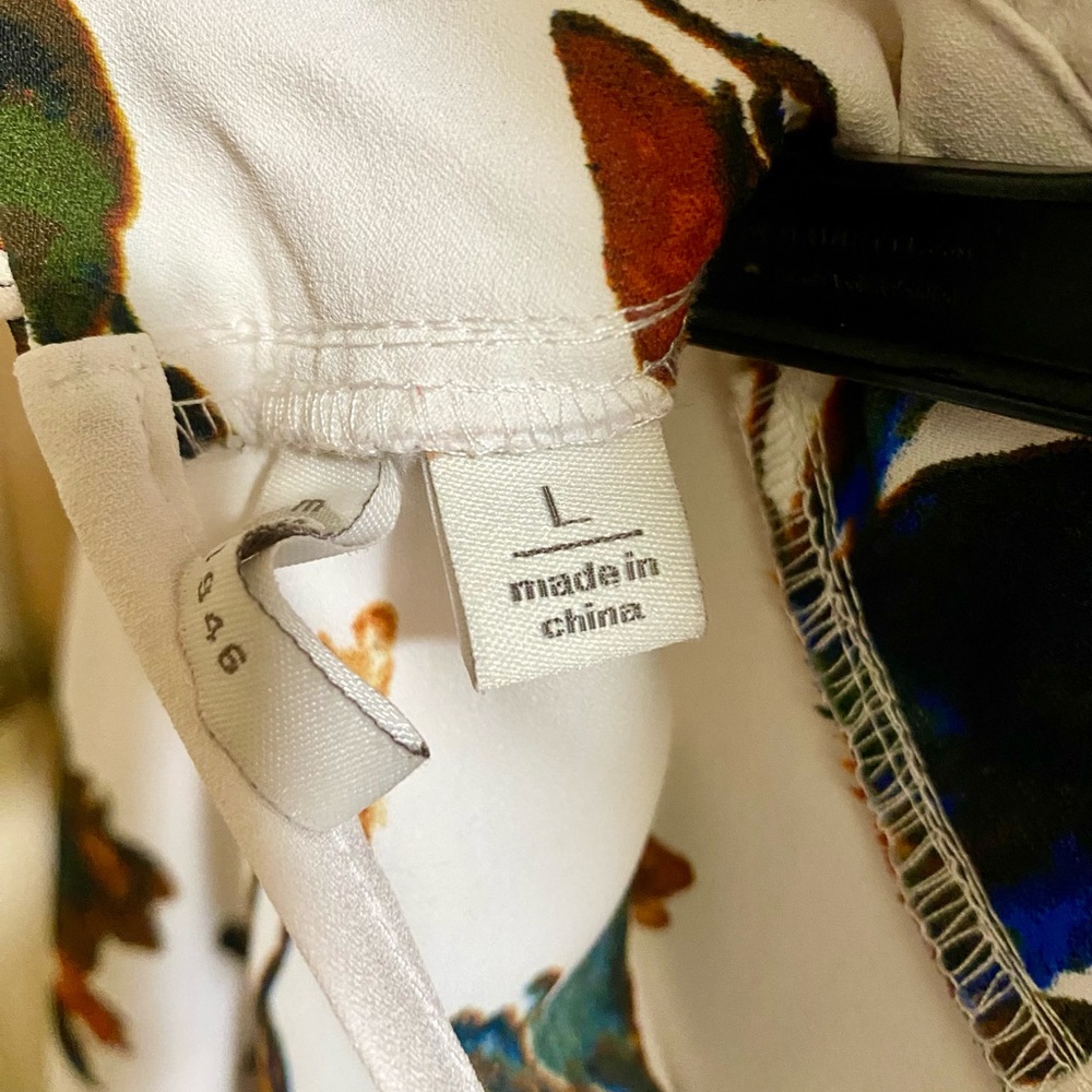 Floral Ruffle Blouse - Picture 4 of 6